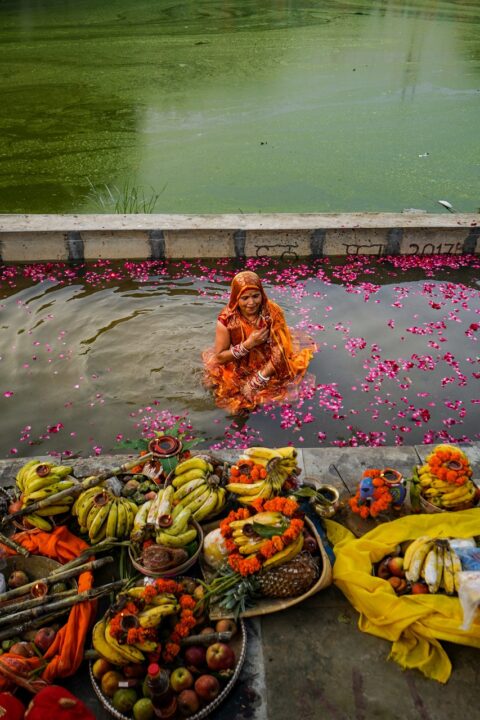 chhath puja in bihar. photo by Yogendra Singh Pexels